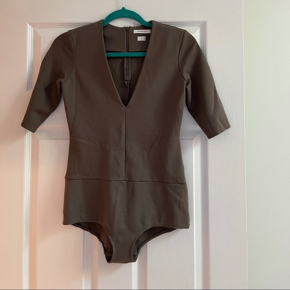 Aritzia Babaton Franz bodysuit in Kohl size Small!